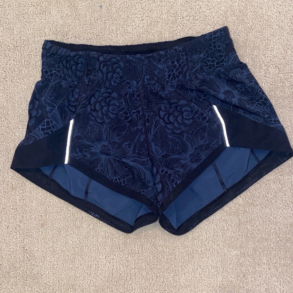 lu lu lemon Athletic shorts with floral black and navy detailing